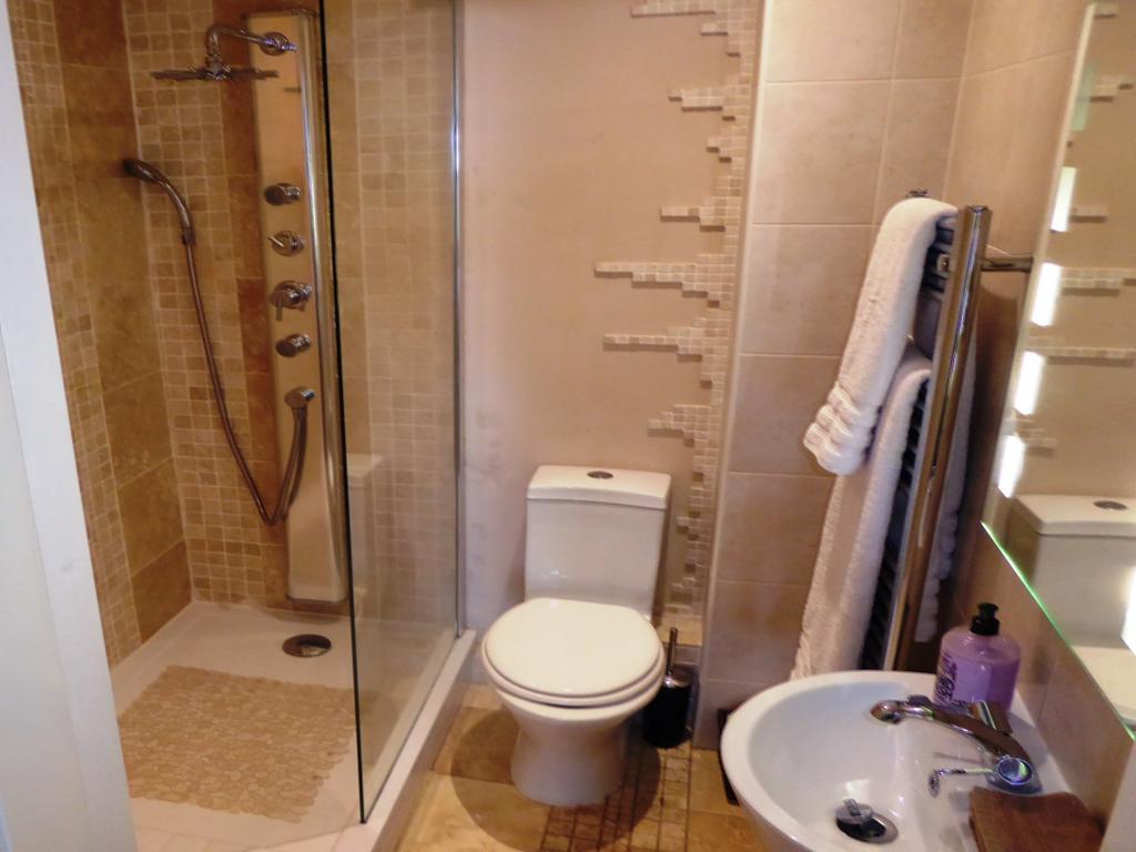Durham Moonlight Apartment חדר תמונה